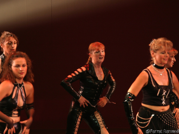 2003 T13 Spectacle 188